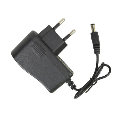 Banda LED PNI 2835RGB, RGB, IP65, silicon, lungime 5 metri, cu telecomanda, alimentator 230 V, dimabil, jocuri de lumini, 270 LED-uri tip 2835, 12W