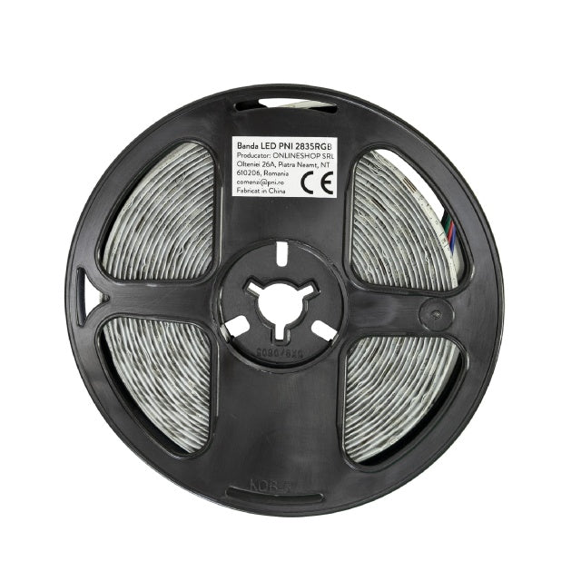 Banda LED PNI 2835RGB, RGB, IP65, silicon, lungime 5 metri, cu telecomanda, alimentator 230 V, dimabil, jocuri de lumini, 270 LED-uri tip 2835, 12W