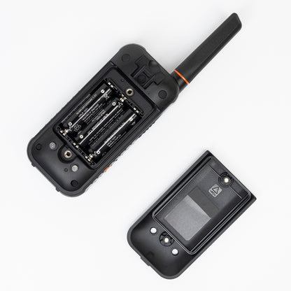 Kit 6 statii radio portabile PNI PMR R80 PRO 0.5W, 16 canale, Waterproof IP67, cu lanterna LED, buton SOS, VOX, USB-C