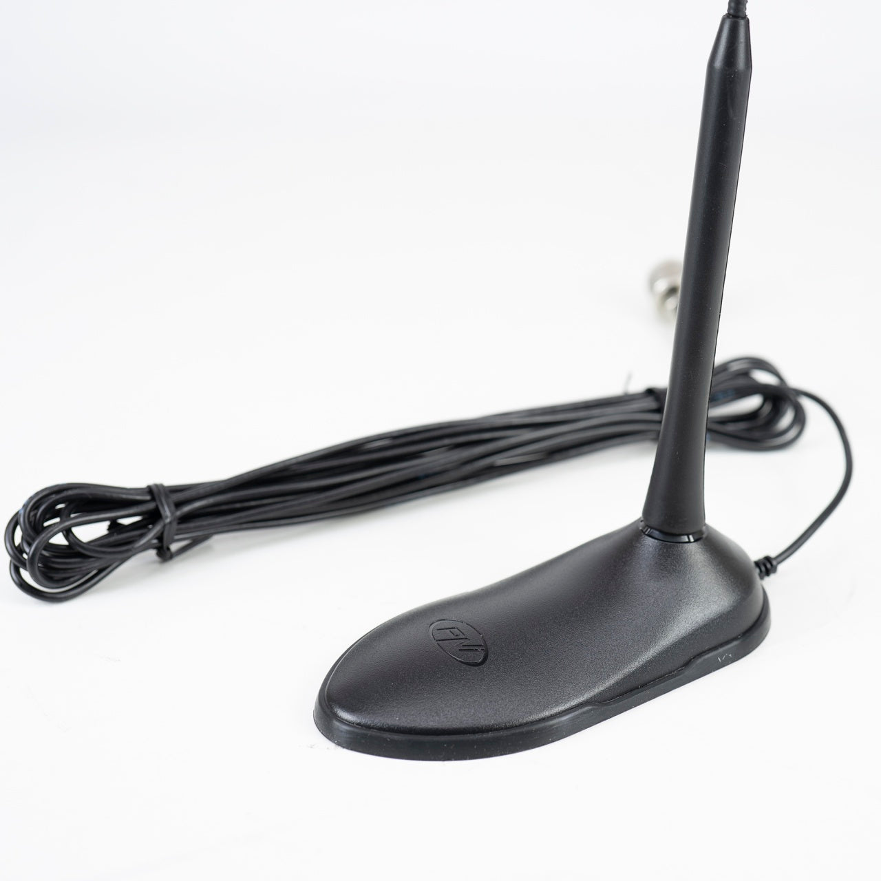 Kit Statie radio CB portabila PNI Escort HP 92 multi standard 4W, 12-24V AM-FM cu antena CB PNI Extra 45 cu magnet