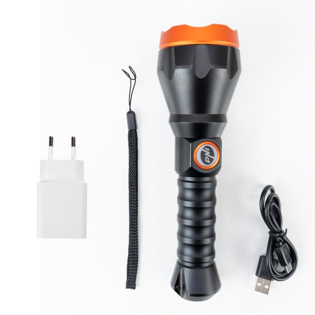 Lanterna PNI Adventure F550 Crystal LED, 10W, din aluminiu, 500lm, pana la 700m, 4000mAh, IPX6, cu alimentator PNI CHG300 inclus
