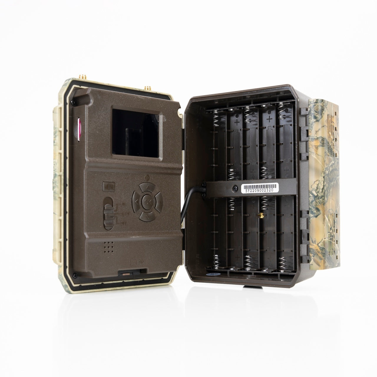 Pachet camera vanatoare PNI Hunting 400C carcasa, sufa securitate, acumulator 7.2Ah si cablu alimentare