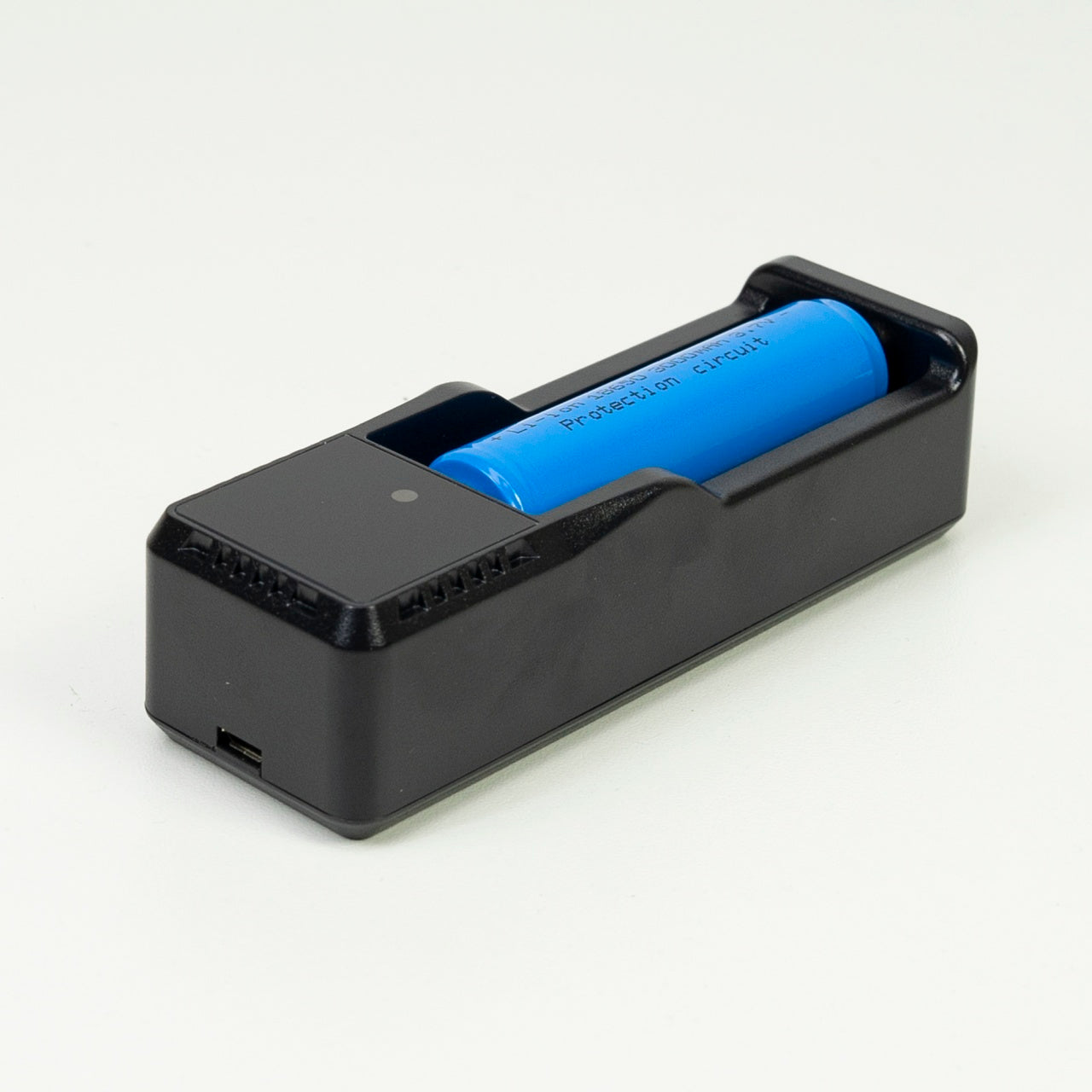 Pachet Lanterna PNI Adventure F300 cu LED in 3 culori, alb, rosu, verde, max. 10W, IPX6 + Sticky Pad Drapel