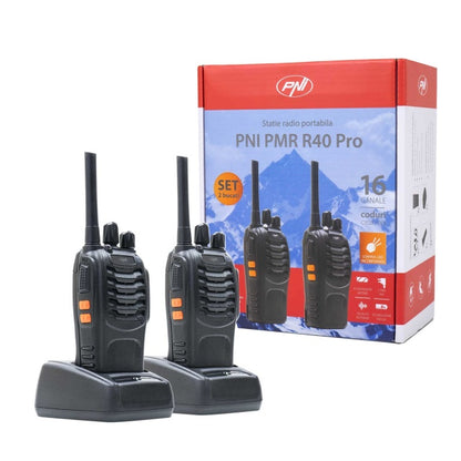 Statie radio portabila PNI PMR R40 PRO, set cu 2 buc, 0.5W, 16 canale programabile, 16 PMR si tonuri 50 CTCSS si 104 DCS, ASQ, TOT, monitor, programabila, acumulatori 1200mAh, incarcatoare si casti in